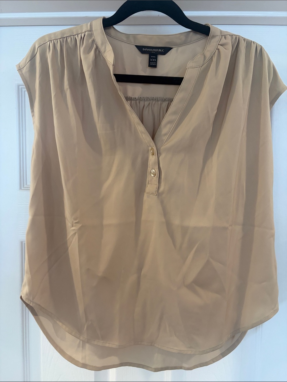 Banana Republic Taupe Split V-Neck Cap Sleeve Blouse